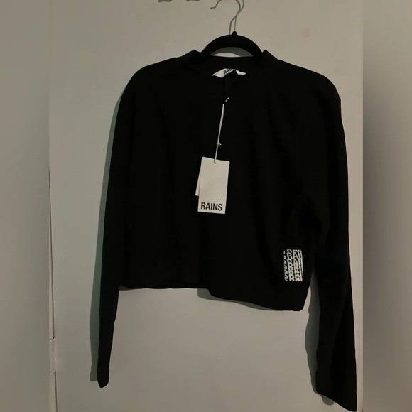 NWT RAINS  Sz M, fleece Women’s Sweatshirt contemporary, 18090,closet staple - Picture 1 of 6